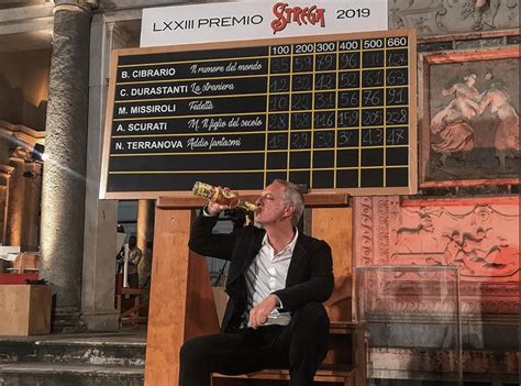 Il Premio Strega 2019: Una Riflessione sulla Società Italiana Contemporanea attraverso lo Sguardo di Nicola Lagioia